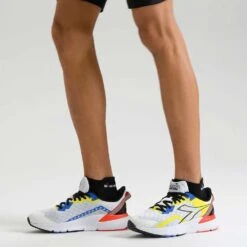 Diadora Men's Mythos Blushield Volo 3 Running Shoe- White/Black/Yellow Fluo - Regular (D) -Shoe Discount Store 101.179090 C0008 CV