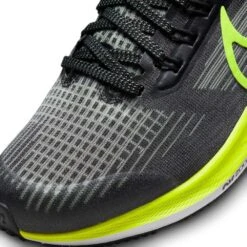 Nike Youth Pegasus 39 Running Shoe- Black/Volt/Barely Volt -Shoe Discount Store DM4015 002 PHSYD001