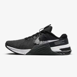 Nike Women's Metcon 8 Training Shoe - Black/White- Regular (B) -Shoe Discount Store metcon 8 womens training shoes Hzmjkl